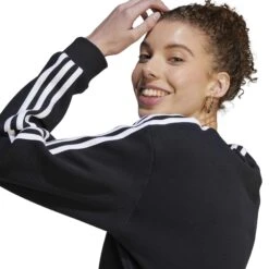 Fleecesweatshirt Voor Dames Adidas Essentials 3-Stripes -Dames Sportkleding Winkel adidas hz5744 8 apparel on model detail view 2 white