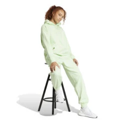 Losvallende Fleece Jogging Top Voor Dames Adidas All Szn -Dames Sportkleding Winkel adidas iw1287 5 apparel on model walking view white