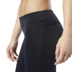 Dames 3/4 Legging Reebok Workout Ready -Dames Sportkleding Winkel dy8080 on model detail 2 2000x2000