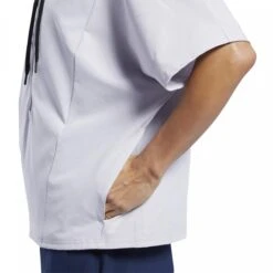 Dames Sweatshirt Reebok United By Fitness Woven -Dames Sportkleding Winkel fj5302 app on model detail 2 white