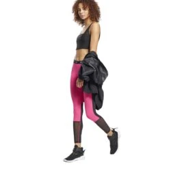 Damesbeha Reebok Studio Mesh Sports -Dames Sportkleding Winkel gi8040 app on model side white