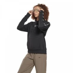 Dameshoedje Reebok Training Essentials Tape Pack 16 Dameshoedje Reebok Training Essentials Tape Pack -Dames Sportkleding Winkel gq3886 app on model standard white