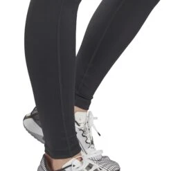 Dames Legging Met Hoge Taille Reebok Workout Ready Program 14 Dames Legging Met Hoge Taille Reebok Workout Ready Program -Dames Sportkleding Winkel gs1956 app on model detail 2 white