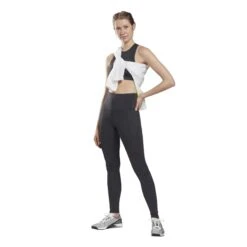 Dames Legging Met Hoge Taille Reebok Workout Ready Program 16 Dames Legging Met Hoge Taille Reebok Workout Ready Program -Dames Sportkleding Winkel gs1956 app on model side white
