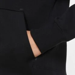 Damescapuchon Nike Sportswear Tech Windrunner -Dames Sportkleding Winkel nike cw4298 010 phsym002