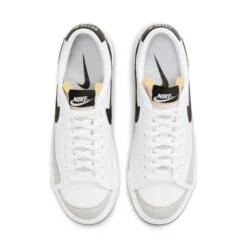 Damestrainers Nike Blazer Low -Dames Sportkleding Winkel nike dc4769 102 200