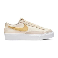 Damestrainers Nike Blazer Low Platform