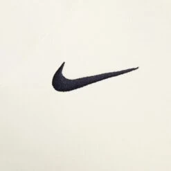 Nike Dames Hoodie PSG Essentiel Fleece 2023/24 14 Nike Dames Hoodie PSG Essentiel Fleece 2023/24 -Dames Sportkleding Winkel nike dv4704 113 phsym003