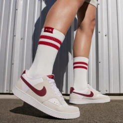 Damestrainers Nike Court Vision Low -Dames Sportkleding Winkel nike fq7628 100 phsym001