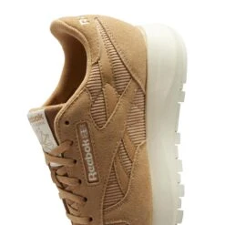 Damestrainers Reebok Classic Leather SP 17 Damestrainers Reebok Classic Leather SP -Dames Sportkleding Winkel reebok gw3796 8 footwear photography detail view 2 white 000