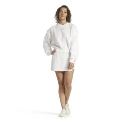Dames Sweatshirt Met Ronde Hals Reebok Classics Varsity -Dames Sportkleding Winkel reebok ht7856 4 apparel on model side view white
