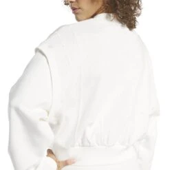 Dames Sweatshirt Met Ronde Hals Reebok Classics Varsity -Dames Sportkleding Winkel reebok ht7856 7 apparel on model detail view 3 white