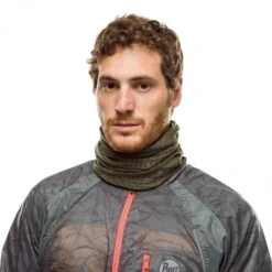 Reflecterende Choker Buff Dryflx -Dames Sportkleding Winkel reflective dryflx tubular buff r khaki 1180968541000 9